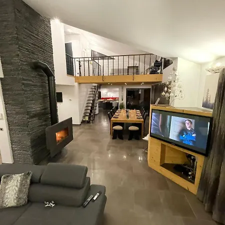 Spacieux Pres Des Pistes Apartment